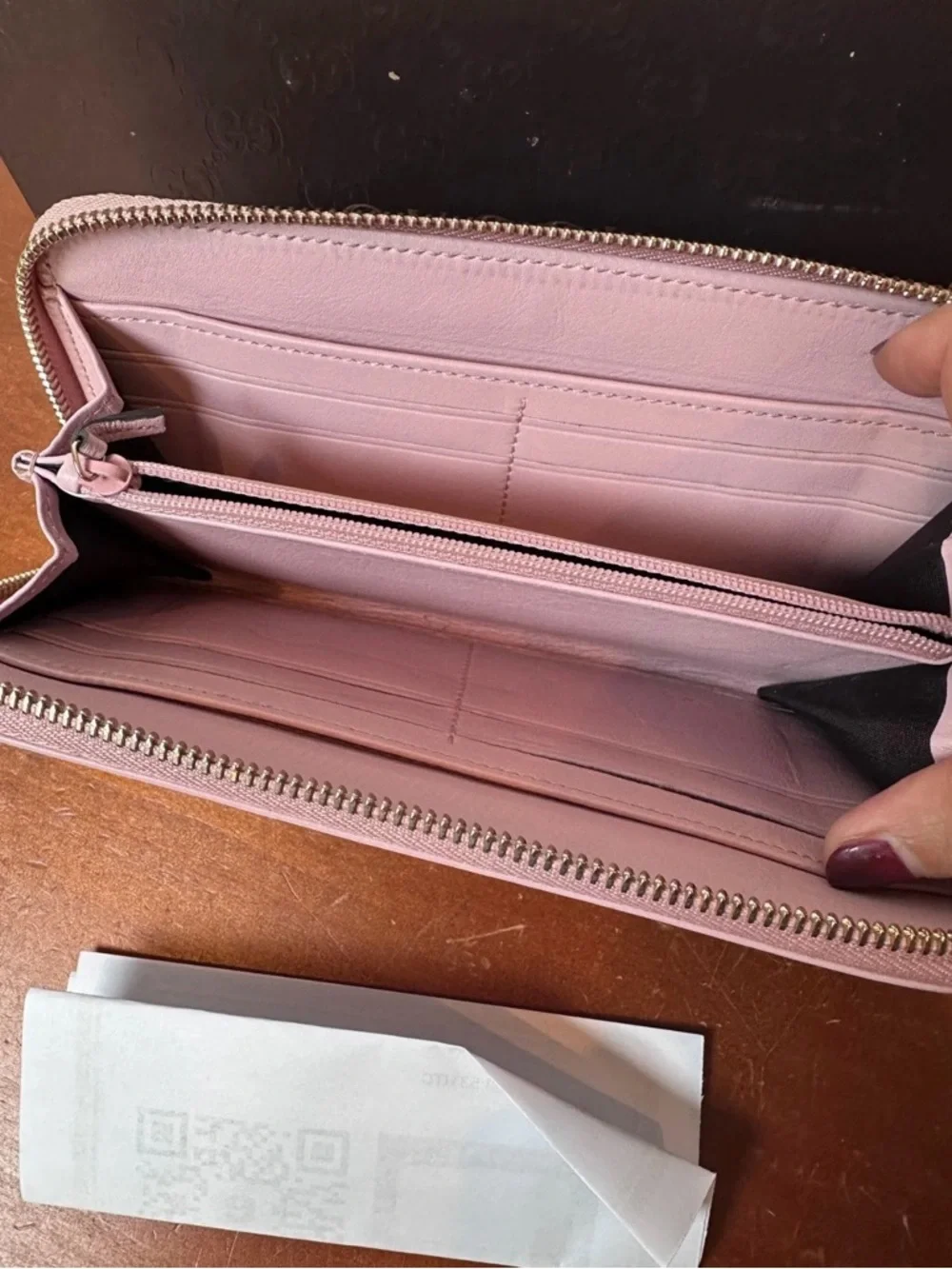 GUCCI Round Zipper Pink Long Wallet - Picture 3 of 4